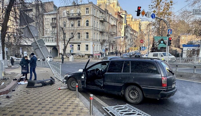 Писатель стал свидетелем ДТП в Киеве - он бросился на помощь