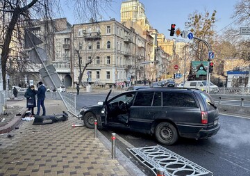 Писатель стал свидетелем ДТП в Киеве - он бросился на помощь