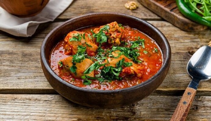 Чахохбілі з куркою: простий рецепт смачної грузинської страви