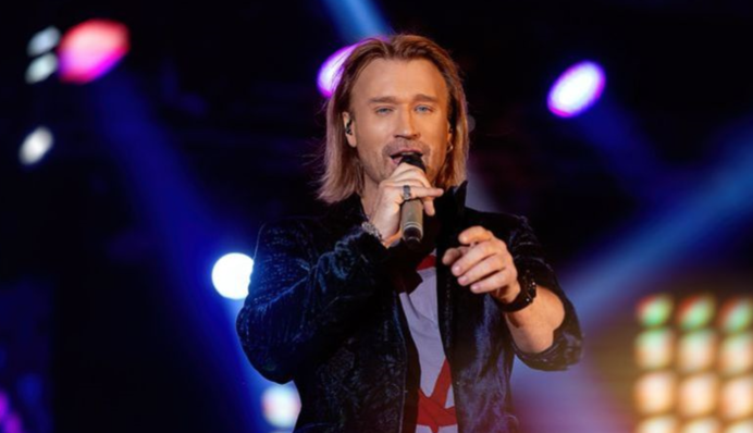 Олег Винник заплакав під пісню 