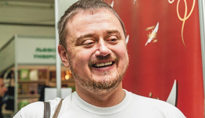 Украинский писатель увидел нетривиальный способ заработка для себя