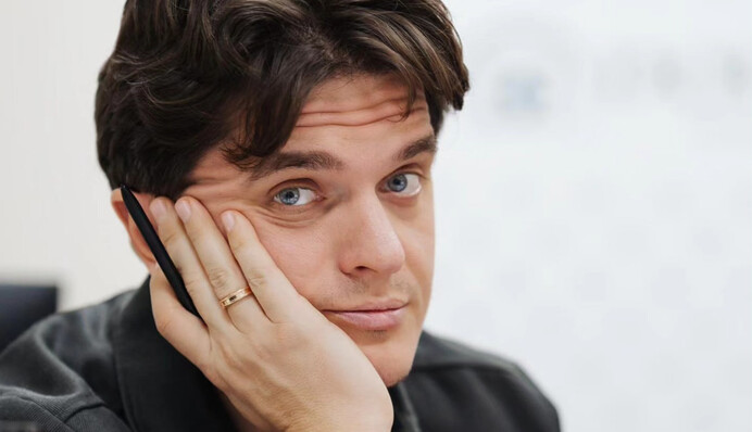 Украинскому телеведущему стало стыдно из-за посещения концертов российского певца Басты в Киеве