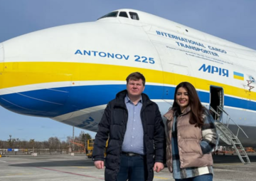 Финалистке «Холостяка» удалось снять уникальный украинский самолет за несколько дней до его уничтожения