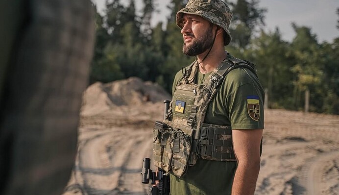 Певец Тамерлан рассказал о службе на 