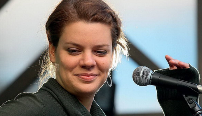 Російську поетесу Полозкову, яка підтримує Україну, внесли в РФ до списку 