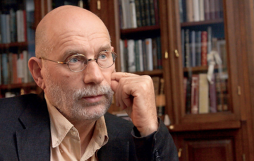 Писателю Акунину 