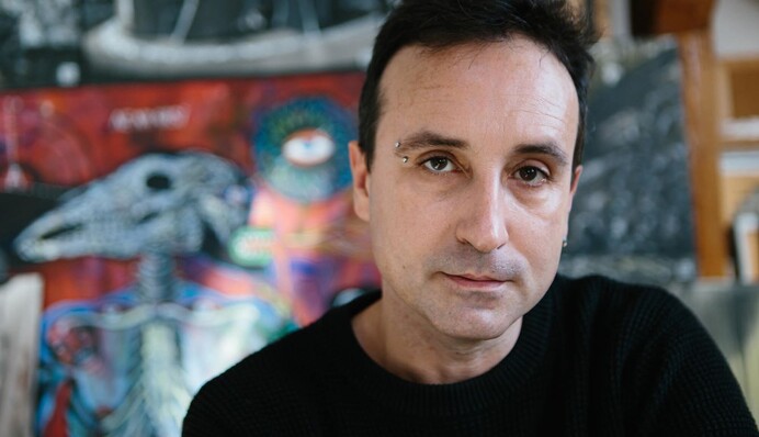 Художник назвал историческую причину саботажа европейскими элитами поддержки Украины