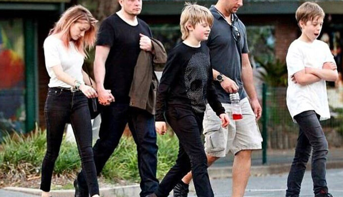 Дочь Илона Маска саркастически отреагировала на рождение очередного брата