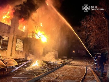 В центре сюжета - Трамп: словацкий художник отреагировал на российскую атаку по Украине