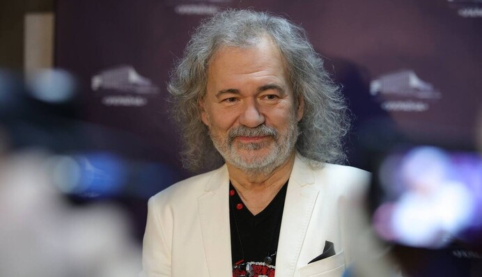 «Пусть очень интересные люди думают себе, что хотят». О загадке личной жизни автора легендарной песни «Украина»