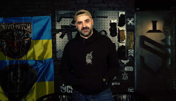 Режисер Левицький вперше опублікував постер до фільму про супергероя 
