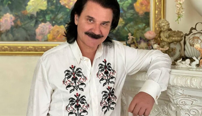 Павел Зибров заявил, что врал о своем возрасте: сколько на самом деле лет певцу