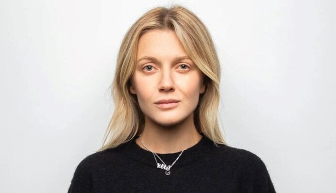 Співачка KOLA вибачилася після 