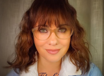 Бывшая украинская телеведущая после рытья могил в Швеции нашла новую работу