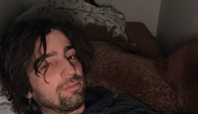 Український співак вслід за тютюном і алкоголем відмовився від вживання цукру