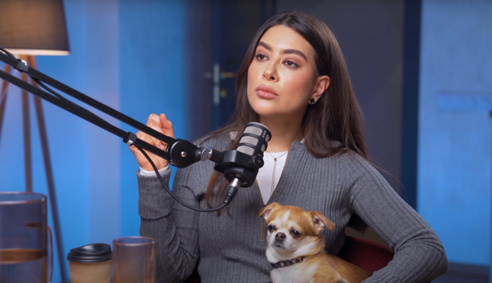 На інтерв'ю з ексміністром закордонних справ Кулебою Раміна з'явилась в прикрасах на майже 6000€