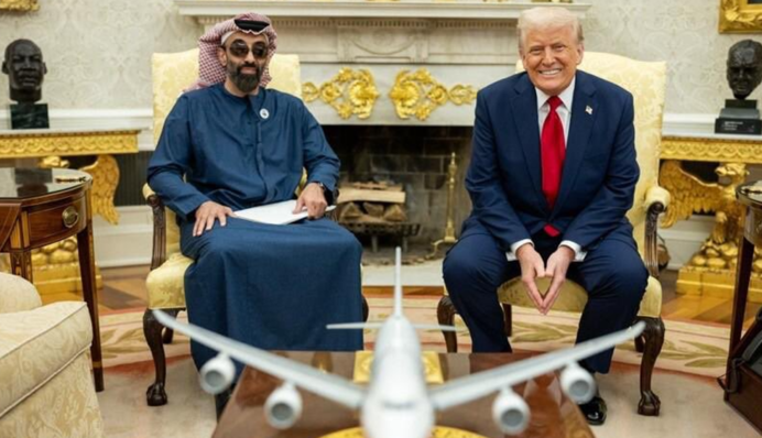 Трамп с удовольствием принял в Овальном кабинете гостя без костюма