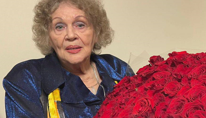 ​Поетеса Ліна Костенко у свої 95 років прочитала вірш на відео