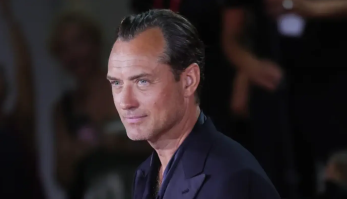 «Эти глаза и улыбка не вызывают отвращения»: выбор актера на роль Путина раскритиковали