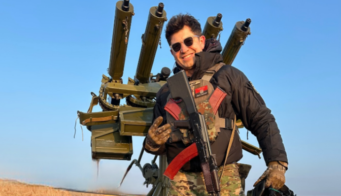 Украинский телеведущий устроил охоту на «шахедов» с новой позиции