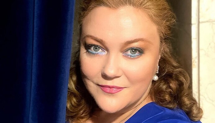 Актриса Леся Самаева рассказала о домогательствах преподавателя в школьные годы