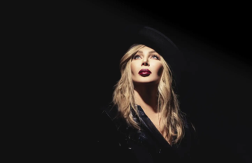 Телеведучий оконфузився з привітанням співачки Ірини Білик з ювілеєм