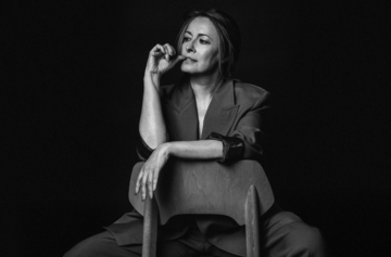 Актриса Елена Кравец стала на защиту подростков, которые слушали российские песни