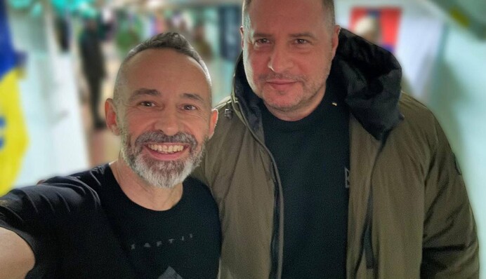 ​Блогерка визначила вартість куртки Єрмака