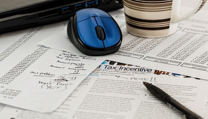 За прикладом Польщі? Як уряд підвищуватиме українцям податки