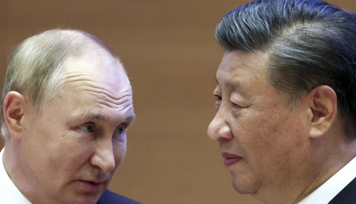 Валерий Пекарь: Россия является вассалом Китая, сателлитной страной, которая существует исключительно в орбите старшего брата