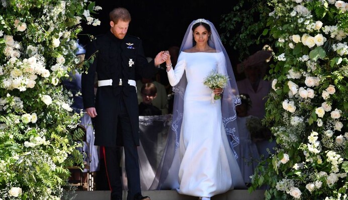 Годовщина свадьбы принца Гарри и Меган Маркл: история свадебного платья герцогини