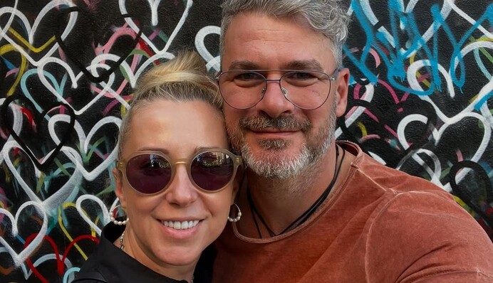 Любовь, выдержавшая осуждение и время: история Арсена Мирзояна и Тони Матвиенко