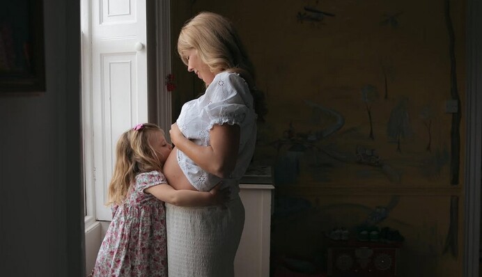 Дружина Бориса Джонсона після народження доньки показала зворушливі світлини своєї вагітності