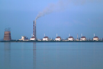 Росіяни тягнуть лінії електропередач до Запорізької АЕС: що задумали у Кремлі?