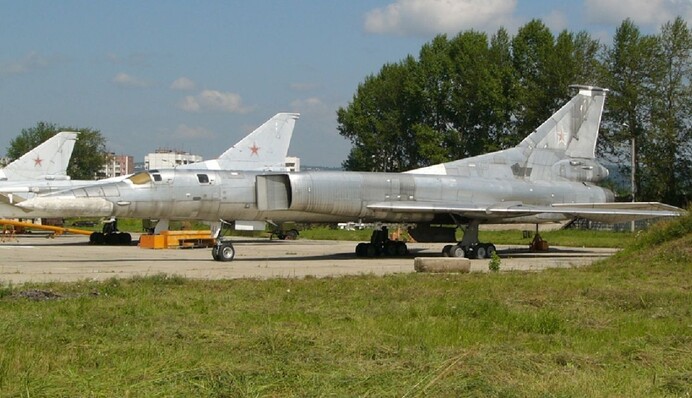 Сльози, обурення та салют. Як російська Z-спільнота відреагувала на спеціальну операцію 