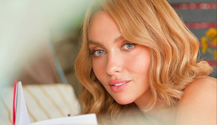 Оля Полякова пояснила, навіщо насправді знялася для Playboy і показала нові фото