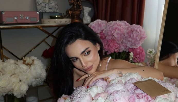 Анна Трінчер схвилювала фанатів новою піснею 