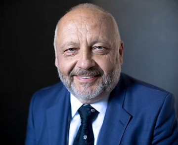 Наша влада дуже реактивна: політтехнолог Ігор Гринів про Зеленського, Залужного, протести та майбутнє демократії