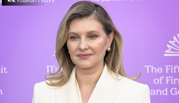 Олена Зеленська на п'ятому Саміті в Києві: стильний образ від українського бренду