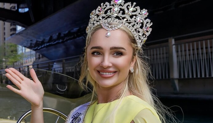 Українка вийшла на головний подіум Нью-Йорка в образі від українського дизайнера