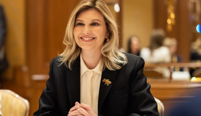 Олена Зеленська для візиту до Нью-Йорка обрала символічну прикрасу: у чому її особливість