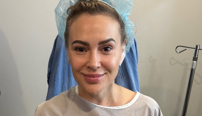 Звільнення від нездорових вимог: Алісса Мілано з 