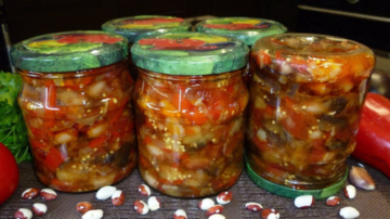 Баклажаны с фасолью на зиму — и закуска, и к гарниру
