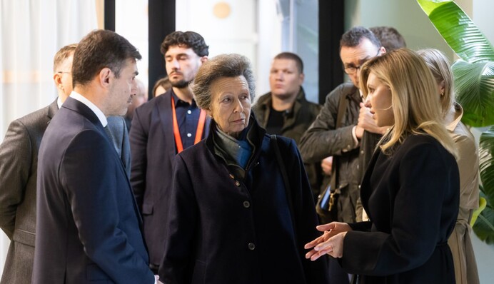 Елена Зеленская поделилась подробностями встречи с принцессой Анной, которая тайно посетила Украину