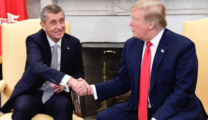 Орбан и Фицо, а теперь – Бабиш, – это не о любви к России, это о шантаже Брюсселя