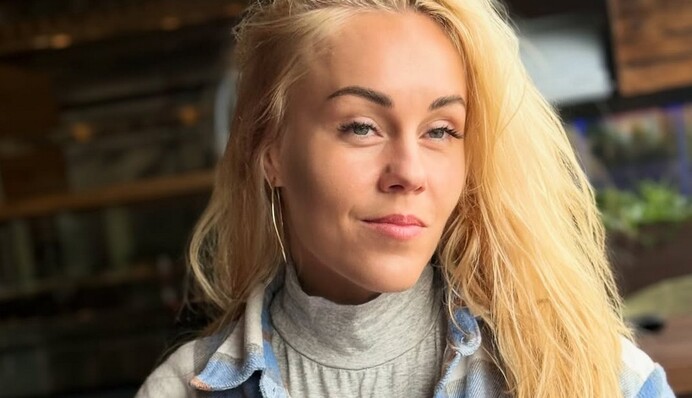 Олена Тополя показала квартиру, зруйновану російським обстрілом: що вже відновили