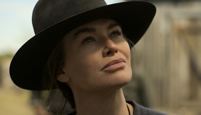 Netflix опублікував перші кадри нового серіалу 