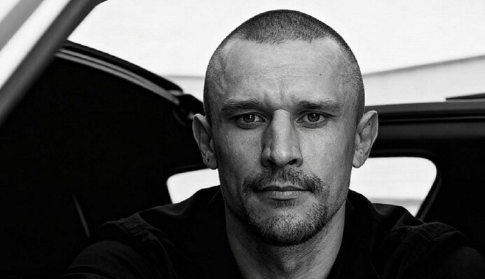 Харизма бьет ключом: Тарас Цымбалюк снялся в необычных образах