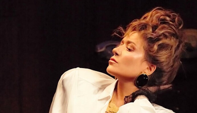 Зухвалість та зовсім трохи провокації: Могилевська захопилася ретро естетикою 80-х