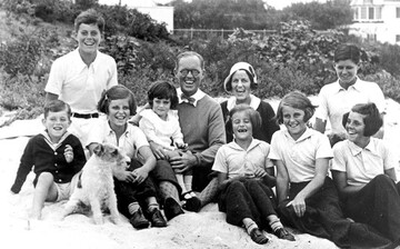 Netflix зніме серіал про одну з найвідоміших династій Америки – Кеннеді